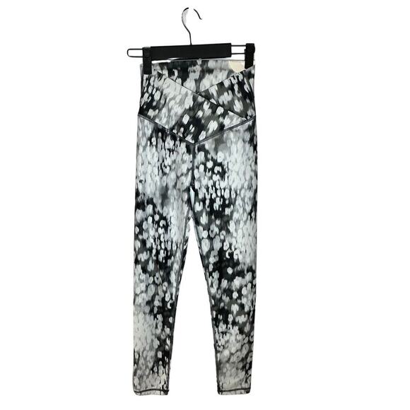 Offline by Aerie 7/8 High-Rise Leggings – Black & White Print 🖤🤍 NWT Small - Picture 1 of 8
